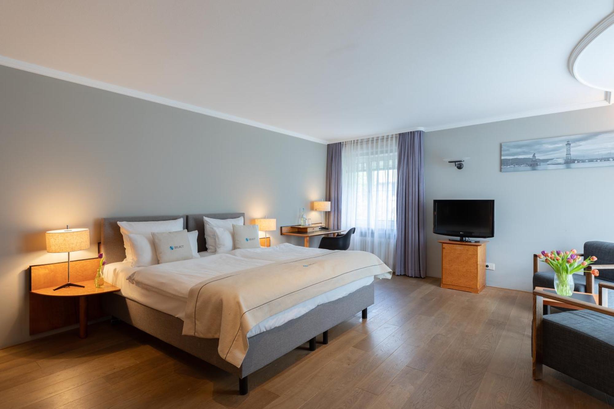 Select Hotel Friedrichshafen Ngoại thất bức ảnh