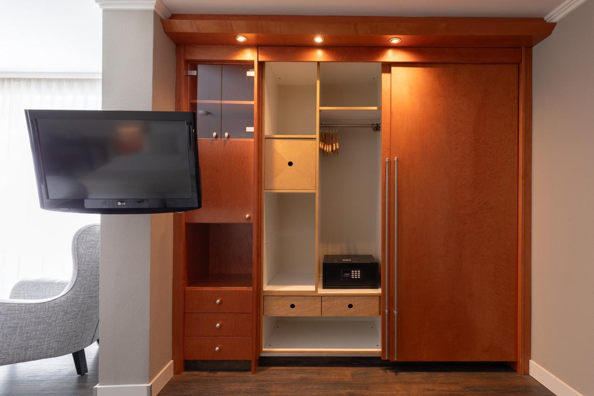 Select Hotel Friedrichshafen Phòng bức ảnh