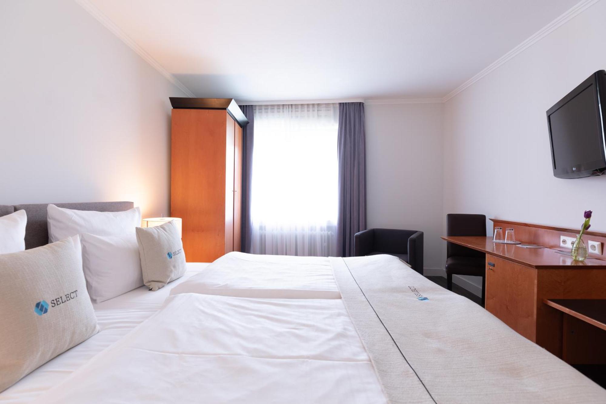 Select Hotel Friedrichshafen Ngoại thất bức ảnh