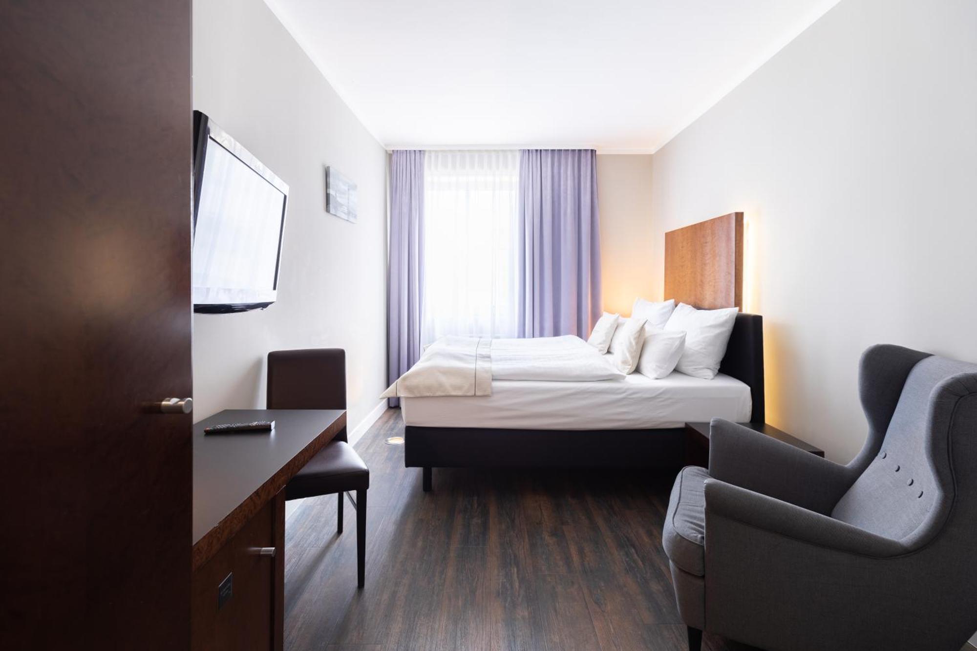 Select Hotel Friedrichshafen Ngoại thất bức ảnh