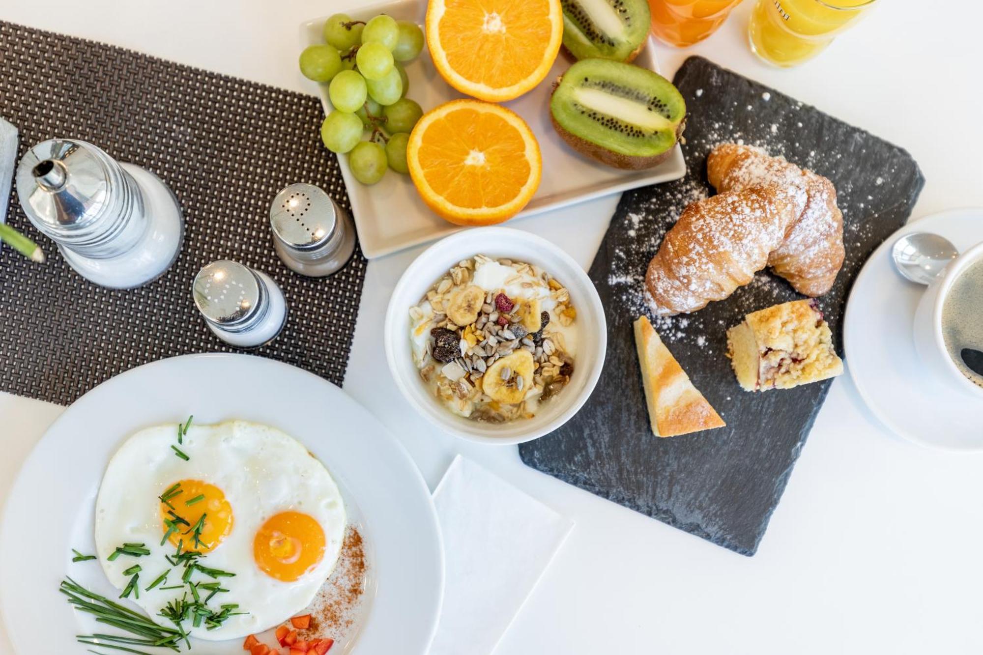 Select Hotel Friedrichshafen Ngoại thất bức ảnh